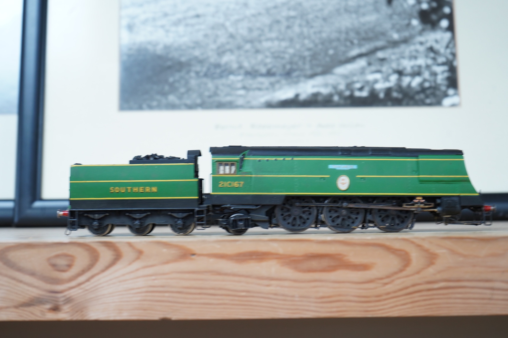 Four EM gauge Southern Railway kit and scratch built locomotives, built and adapted by John Worsley; a Bullied Battle of Britain class, Tangmere 21C167, a class A1X terrier, 2647, a Q class, 546, and an partially painted